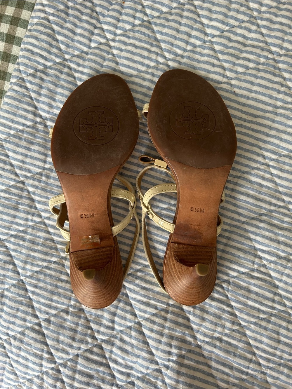Tory Burch Cream and Tan Bow Slingback Sandals - Picture 5 of 5